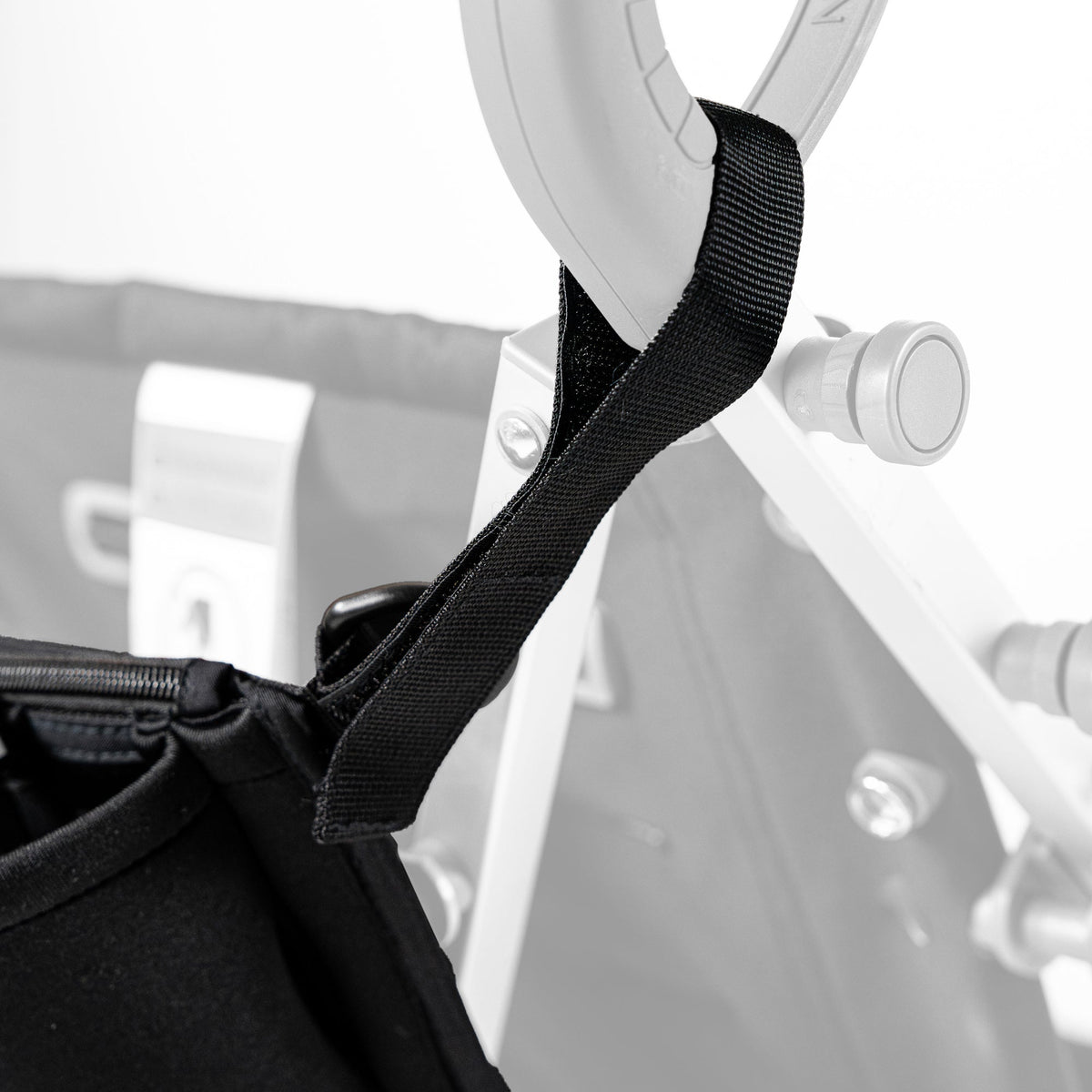 Maclaren Major Elite universal organizer attachment strap detail